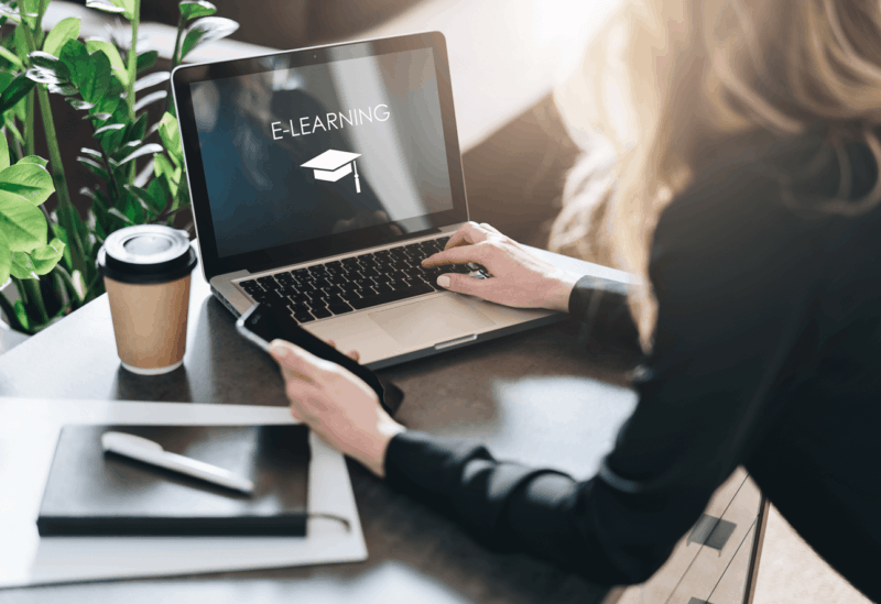 online course main 800x549 1